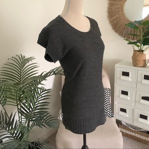 🪴$5/25🪴 Charcoal Gray Short Sleeve Knit Sweater Dress Tunic Top Small